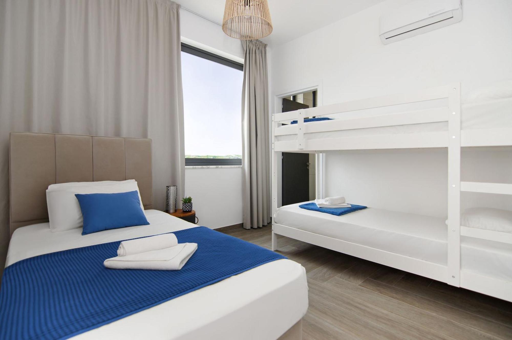 Villa Queen Valentina Protaras Bagian luar foto