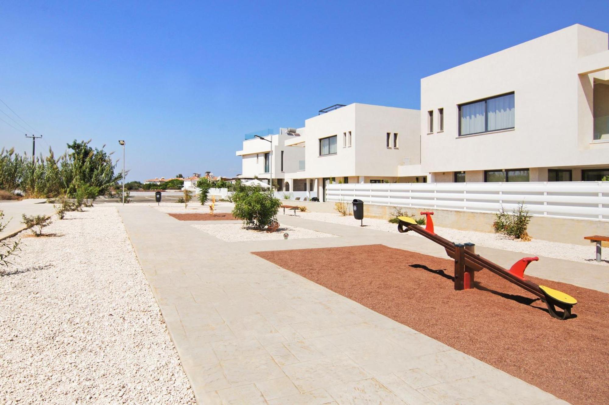Villa Queen Valentina Protaras Bagian luar foto