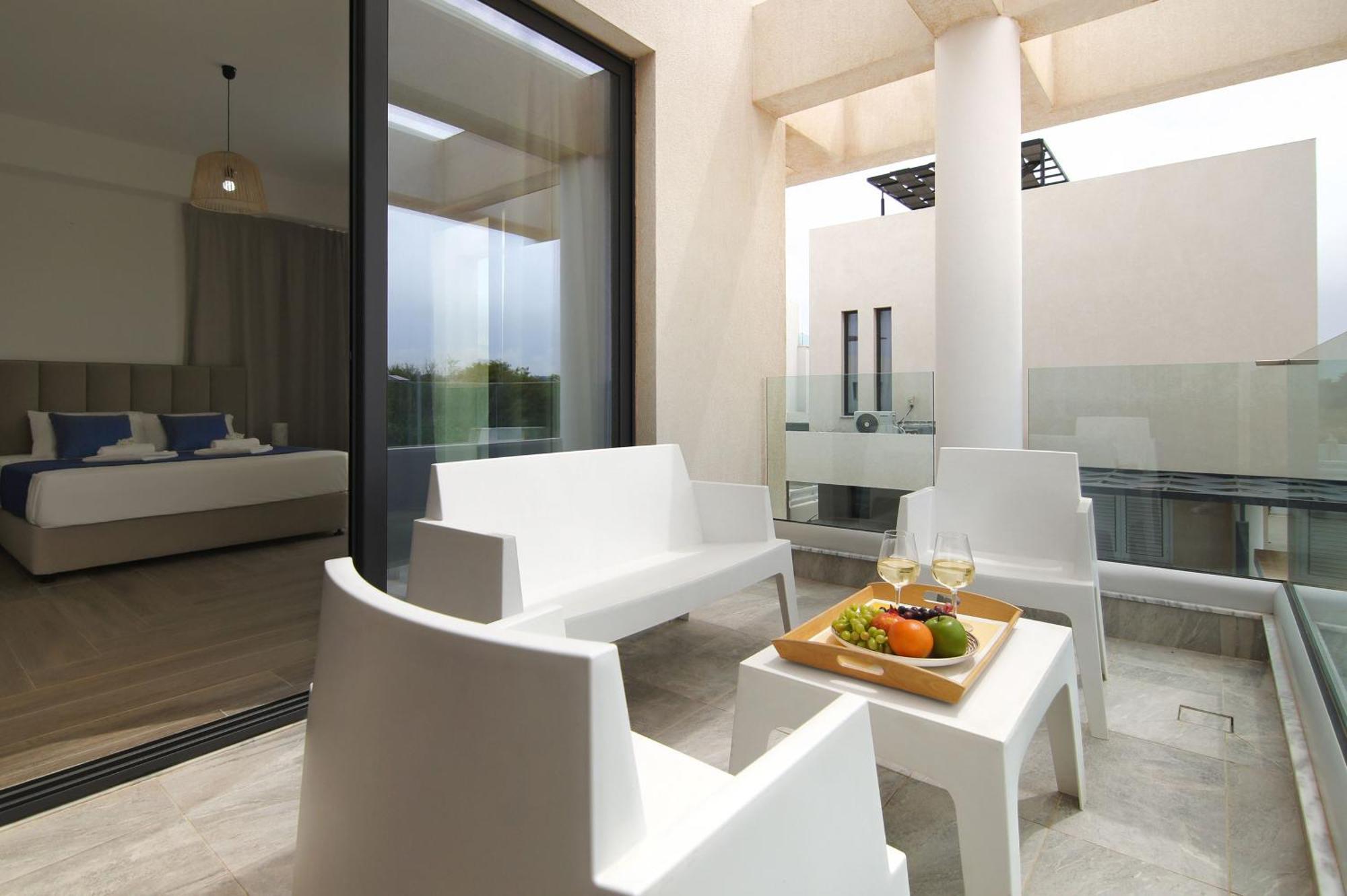 Villa Queen Valentina Protaras Bagian luar foto