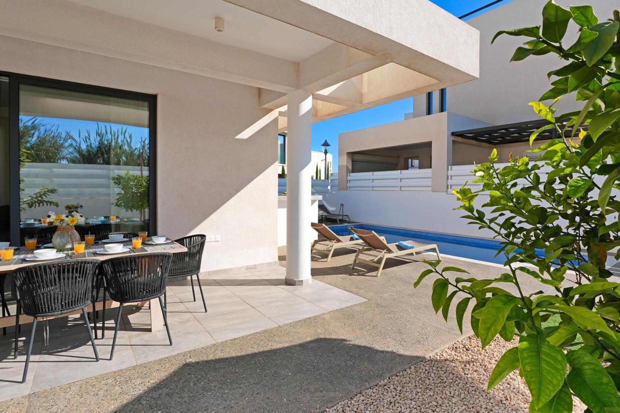 Villa Queen Valentina Protaras Bagian luar foto