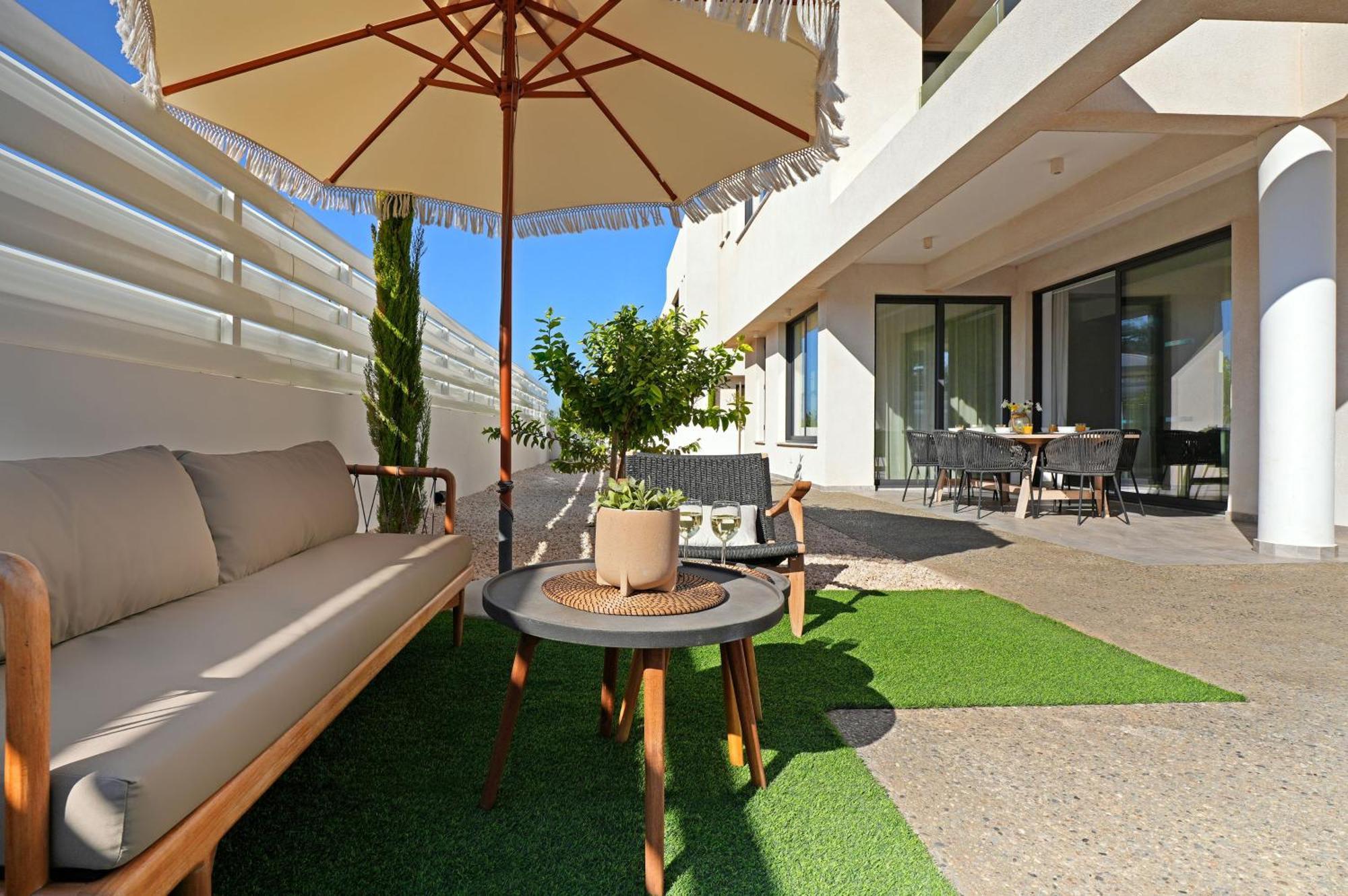Villa Queen Valentina Protaras Bagian luar foto